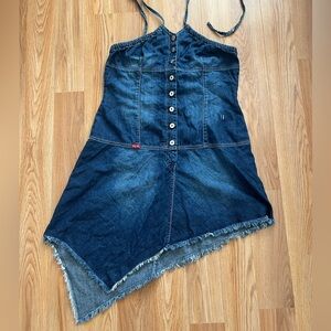 Backless denim dress
Size shows 13/14 it fits like Medium
